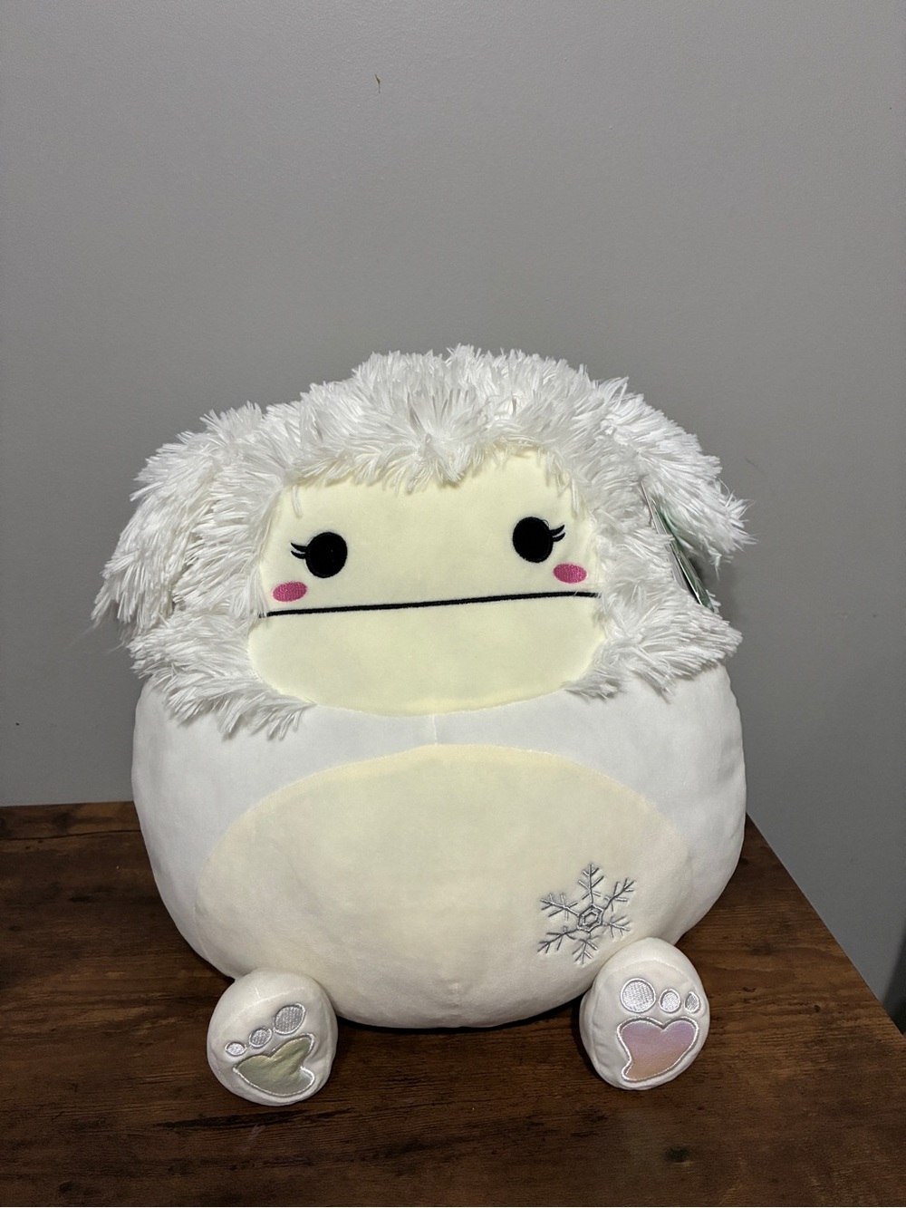 BNWT Squishmallow 16" Ever the Winter Bigfoot – Canadian Exclusive HTF